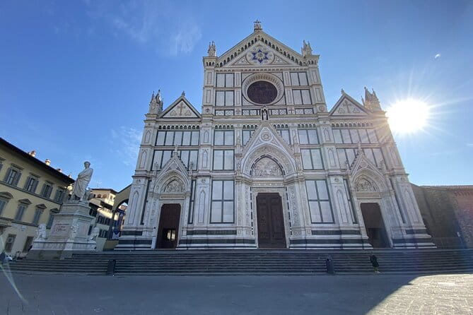 Private Self-Guided E-Bike Ride in Tuscany with Vineyard Visit - Piazzale Michelangelo: your half-hour to earn the skyline photos