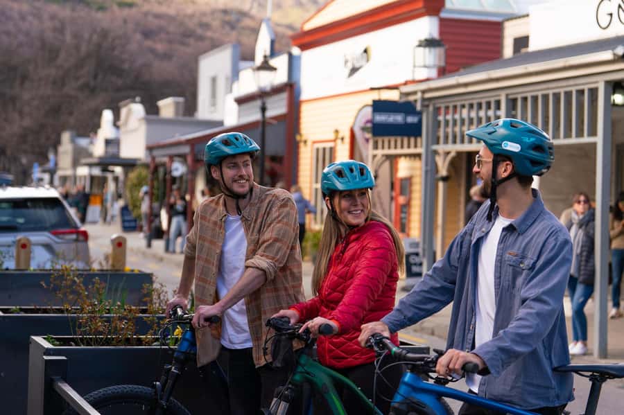 Queenstown: Self-Guided Bike Ride on the Arrow Bridges Trail - Arrow River Trail: 15 km of gravel, bridges, and glacier-cut scenery