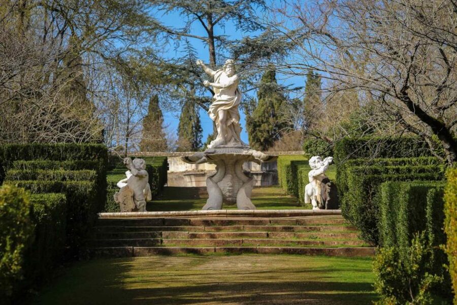 Queluz: National Palace and Gardens E-Ticket & Audio Guide - Music Room, Picnic Room, and Monkey Lakes: where the stories land best