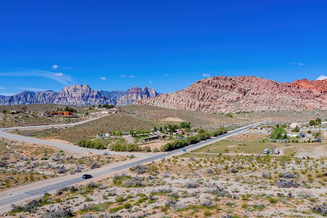 Red Rock Canyon Tour Self-Guided Drive Experience - Calico I and Calico Hills: quick stops that tempt you into hiking