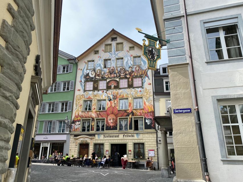 Revealing Lucerne: Self-Guided Reading City Tour - Over twenty frescoed houses: the real reason this Lucerne walk stands out