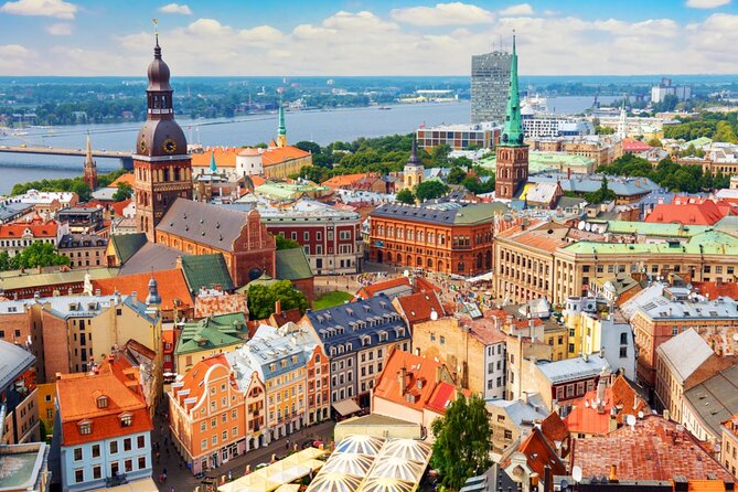 Riga Art Nouveau Secrets: Self-Guided Puzzle Walk - Stops 5–8: Freedom Monument, Ahte’s Bridge, the 700th pavilion, and Alberta iela views