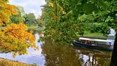 Riga: Canal Boat Tour with Drink & Old Town Audio Tour - Meeting at Andrejosta: Where You Can Lose Time (If You Don’t Plan)