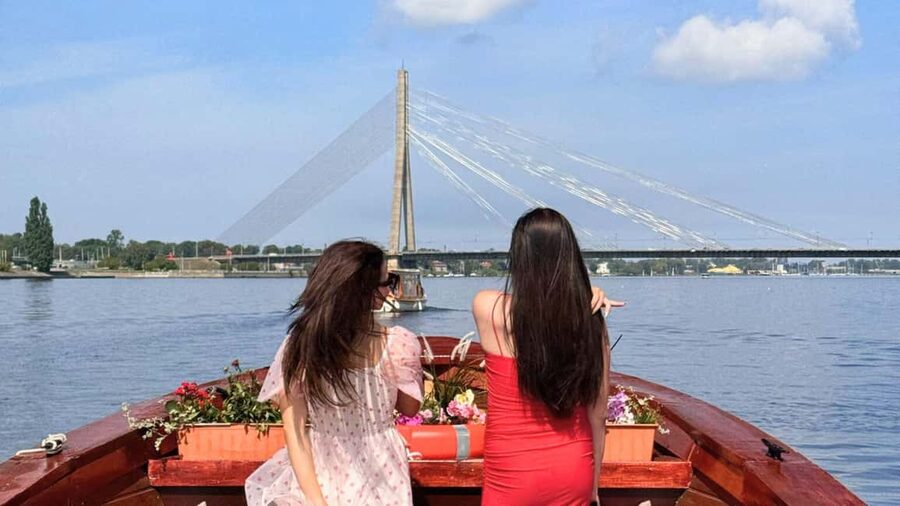 Riga: Canal Boat Tour with Welcome Drink & Audio Guide - Photos you’ll actually want to keep