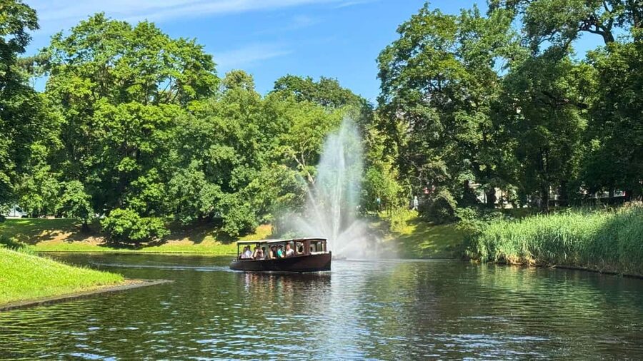 Riga: Canal Boat Tour with Welcome Drink & Audio Guide - Getting to Andrejosta: the easy plan that beats last-minute stress