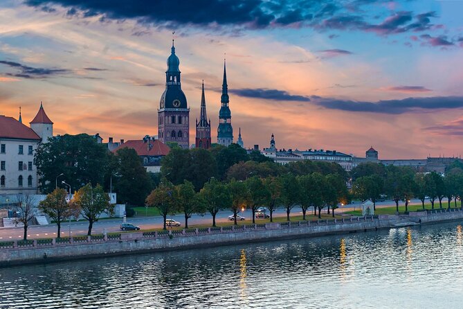 Riga Scavenger Hunt and Highlights Self Guided Audio Tour - How the World City Trail App Guides You