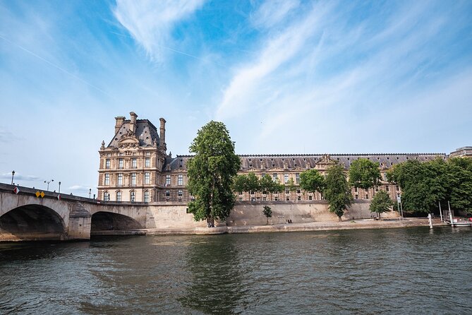 River Seine Sightseeing Boat Tour with Audio Guide - The English Audio Guide: How You Learn Without Holding Your Phone Up