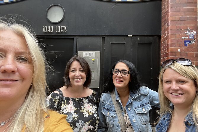 Rock & Roll London: Self-Guided Music Mystery Walk - Stop 1: John Snow Saloon and the Cholera-Doctor Name Trick