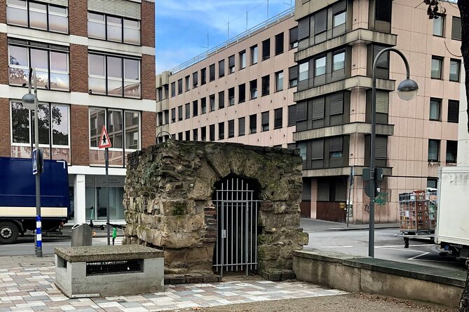 Roman Cologne: A Self-Guided Audio Tour - Romisches Praetorium and Alter Markt: power and people, side by side