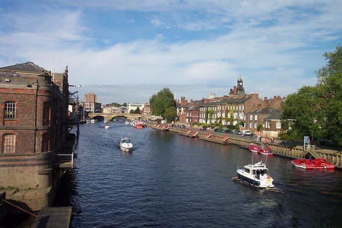 Romans, Vikings and Medieval York: An Audio Tour - The Treasurer’s House Ghost Story and Stonegate: Old Streets, Extra Atmosphere