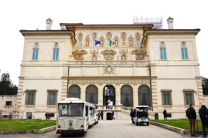 Rome: Borghese Gallery Skip-the-Line Ticket & Audioguide - Meeting the Loving Rome staff with the flag