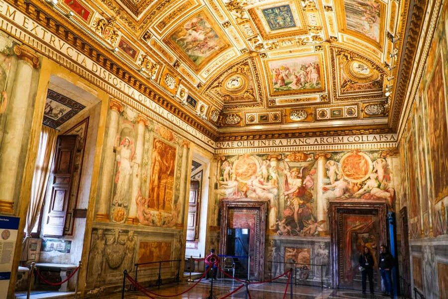 Rome: Castel Sant'Angelo Entry Ticket & Digital Audioguide - Using the digital audioguide without wasting time