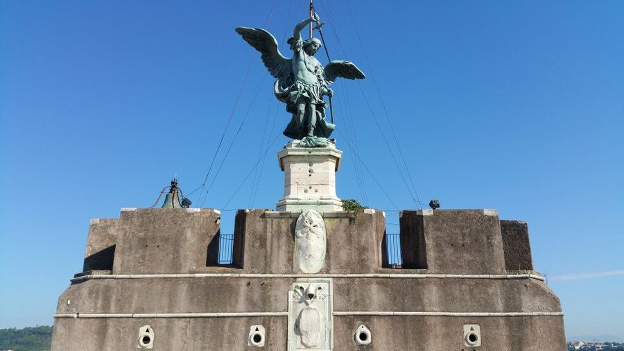 Rome: Castel Sant’Angelo Skip-the-Line Ticket & Audio Guide - The audio guide app: great pacing, but bring the basics