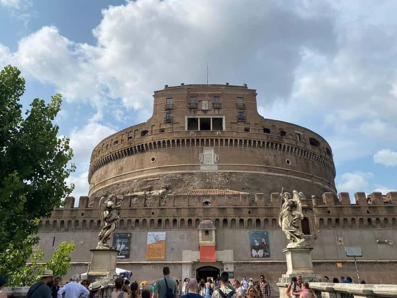 Rome: Castle Sant'Angelo Ticket w/ audioguide option - Hadrian’s Ashes Room: The Emotional Center of the Visit