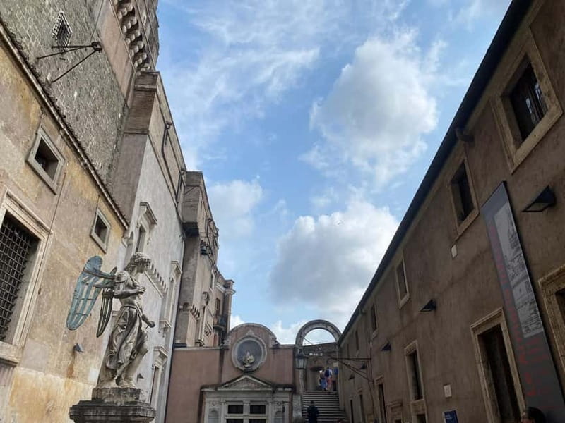 Rome: Castle Sant'Angelo Ticket w/ audioguide option - Audioguide Option vs. Pure Self-Guiding