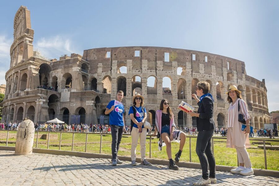 Rome: Colosseum Experience with Host and Audio Guide - Pace and crowd reality: how to make 2.5 hours feel like more