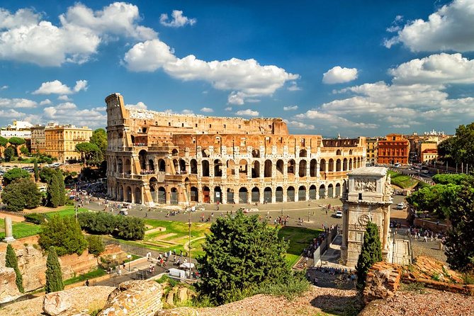 Rome: Colosseum, Forum & Palatine with Arena Access + Audio Guide - Entering the Colosseum: what the host really helps with