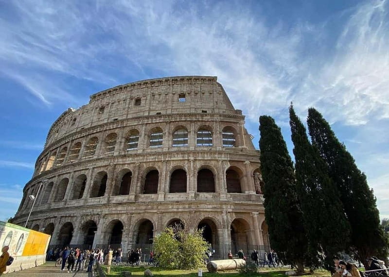 Rome: Colosseum, Roman Forum and Palatine Hill & Audioguide - Entering the Colosseum: how to get meaning fast