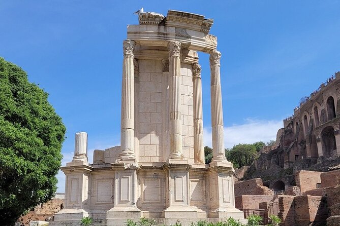 Rome: Colosseum, Roman Forum & Palatine Hill Visit + Audio Guide - Palatine Hill: Slow Views and the Best Use of Your Own Pace