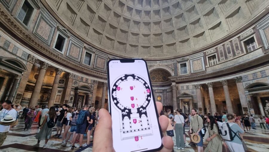 Rome: Monuments Audio Guide with Pantheon, no entry ticket - Staying Oriented: Geo-Located Map, Photos, and Hypertext