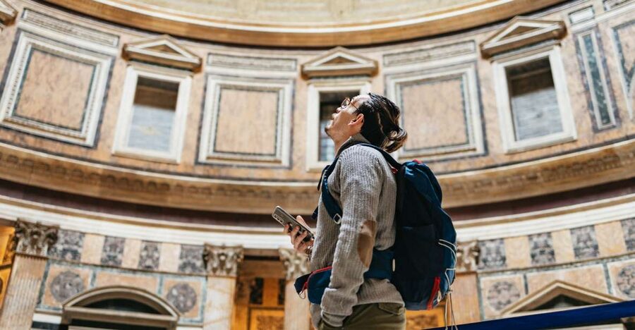 Rome: Pantheon Fast-Track Ticket and Official Audio Guide - What you actually hear: actor voices, original music, and multiple languages