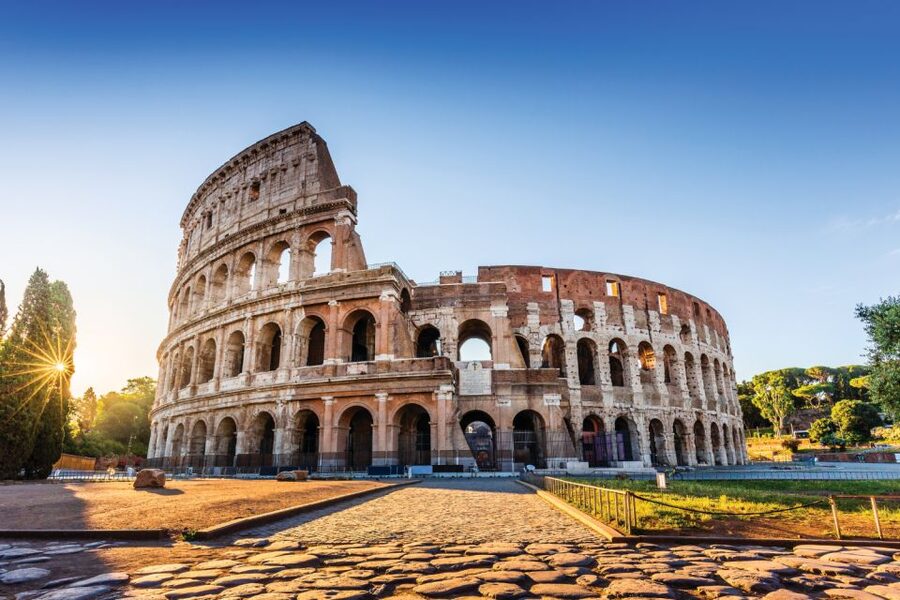 Rome: Scavenger Hunt Self-Guided Tour - Trevi Fountain: coin tradition, major decorations, and a logical break