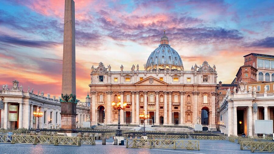 Rome: St. Peter’s Basilica Audio Guide with Dome Climb - Key things you’ll notice right away