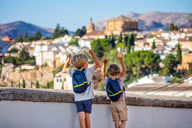 Ronda Old Town Walking Tour with Audioguide on Your Smartphone - How the smartphone audioguide keeps you moving in Ronda
