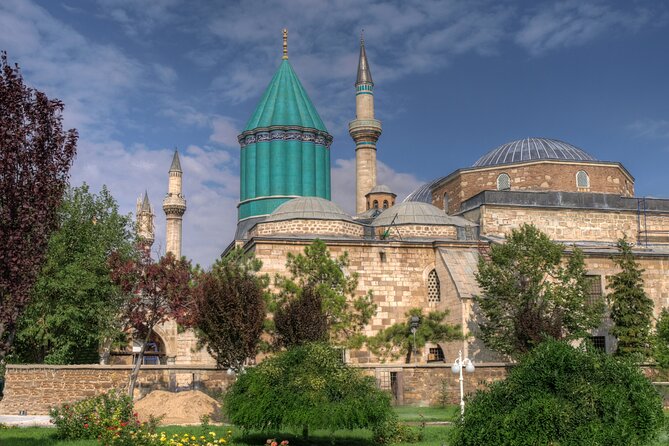 Rumi Route: A self-guided audio tour into Rumi's world - Şerafettin Türbesi: A Pause for Places of Memory