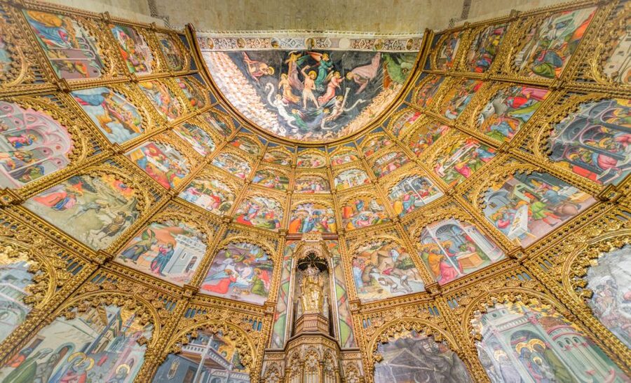 Salamanca: Cathedral of Salamanca Ticket with Audio Guide - New Cathedral vs. Old Cathedral: Why Both Areas Matter