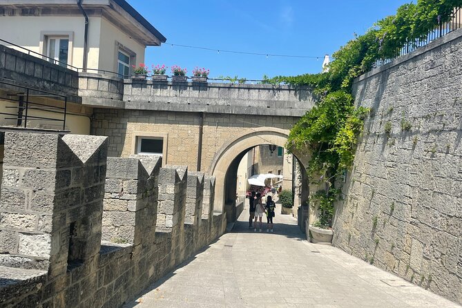 San Marino: A Self Guided Audio Tour - Piazzetta del Titano and Palazzo Pubblico: where the city feels official