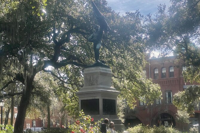 Savannah’s Historical District: A Self-Guided Audio Tour - Who should book this audio tour (and who might be disappointed)