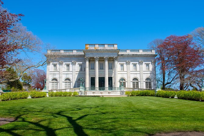 Scenic Newport, RI Self-Guided Driving Audio Tour - Vernon Court, Rosecliff, Beechwood, and Marble House: art, oceans, and Astor society