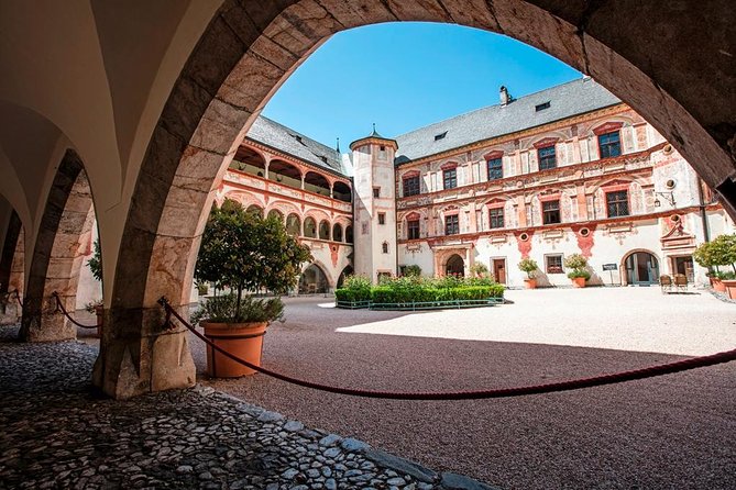 Schloss Tratzberg – Hörspielführung - Stop 1: Inside Tratzberg Castle—knights, emperors, and the Habsburg story