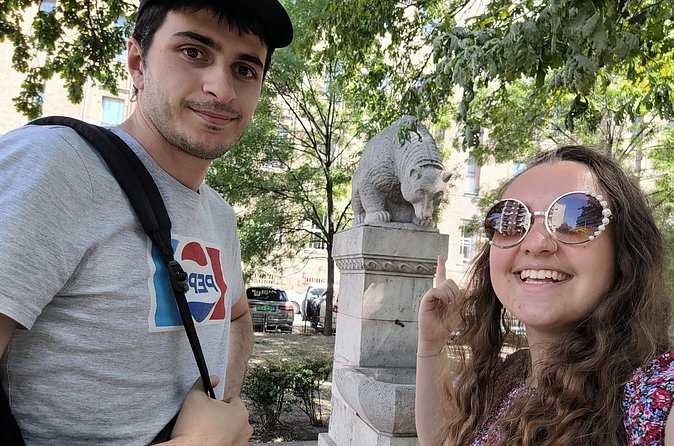 Secrets of Buda Castle: Self-Guided Puzzle Adventure in Budapest - Getting there and using Budapest public transport