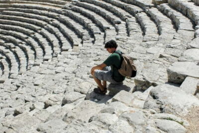Segesta: Archeological Park Entry Ticket and App Audioguide - Valley Walk: Fortifications Through Different Centuries