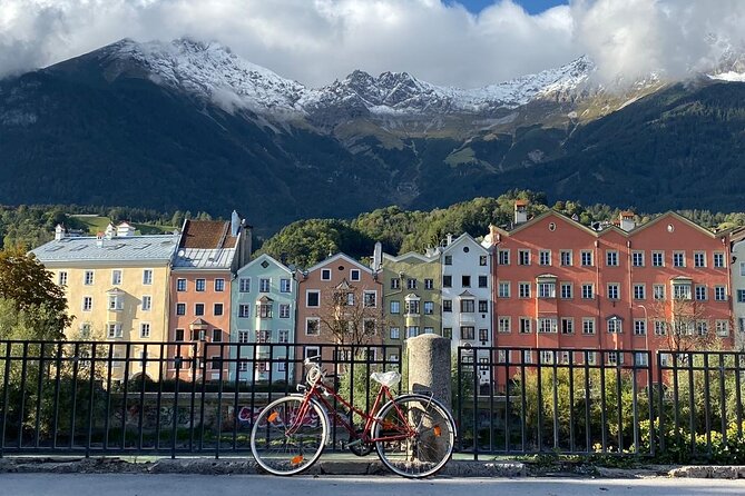 Self-Guided 1,5-hour Tour of Innsbruck: Exciting Stories, Photo Spots & Desserts - Getting set up: your phone, headphones, and the battery plan