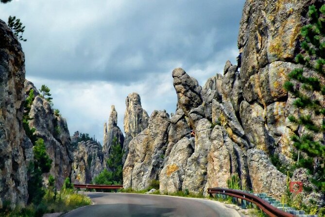 Self-Guided Audio Driving Tour in Black Hills and Mt Rushmore - Possible weak spots to plan around
