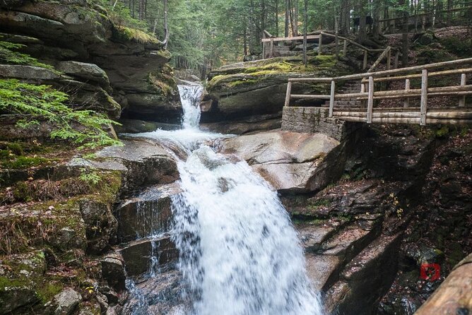 Self-Guided Audio Driving Tour in Kancamagus Highway - Stop 5: Rocky Gorge Scenic Area for glacier-carved power