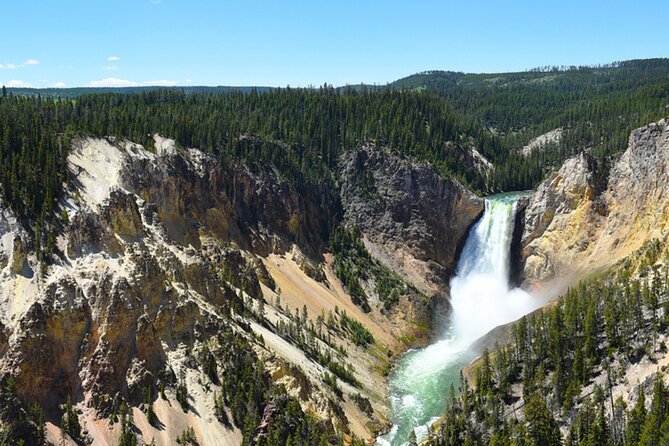 Self-Guided Audio Driving Tour in Yellowstone National Park - Grand Canyon of the Yellowstone: huge views from the rim