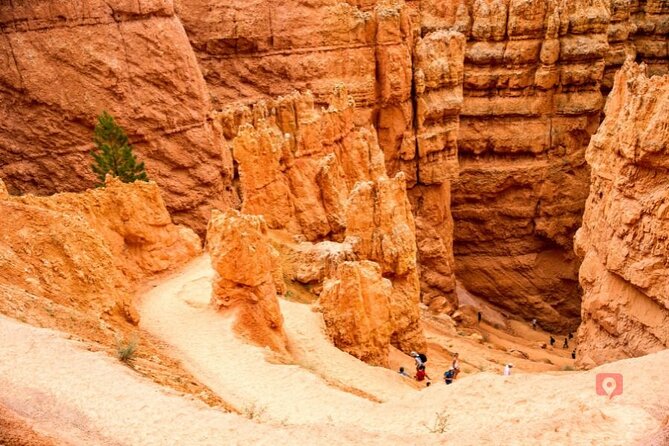 Self-Guided Audio Driving Tour in Zion & Bryce Canyon - Springdale and The Narrows: how to plan for the water part