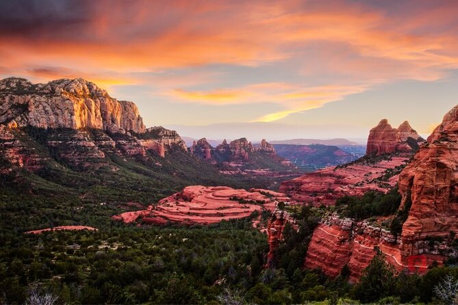 Self-Guided Audio Driving Tour of Sedona - Devil’s Bridge Trail: Short Walk, Shared Photo Moment