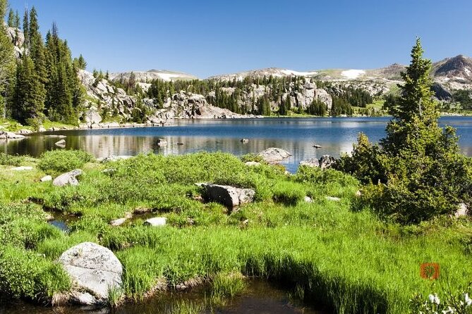 Self-Guided Audio Driving Tour on Beartooth Highway - Beartooth Highway: set your pace with viewpoint breaks