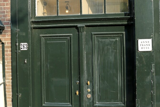 Self-Guided Audio Tour Holocaust Series: The Jewish Quarter - How long it takes: fitting the story into a half hour to 40 minutes