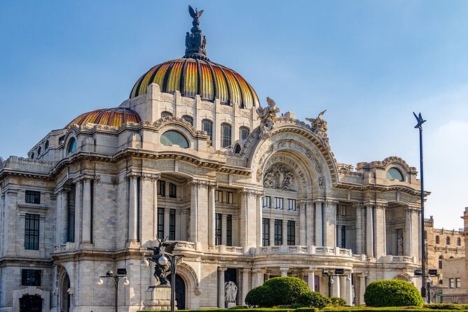 Self-Guided Audio Tour - Mexico for Beginners - Where the tour starts: Palacio de Bellas Artes to get your bearings