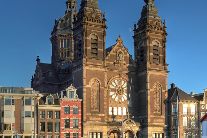 Self-Guided Audio Tour of The Red Light District - Basilica of Saint Nicholas to Dam Square: The Neighborhood’s Jolt of Meaning