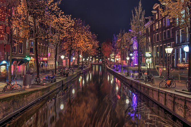 Self-Guided Audio Tour of The Red Light District - Canals as a Reset Button: Amsterdam Looks Better Than the Headlines