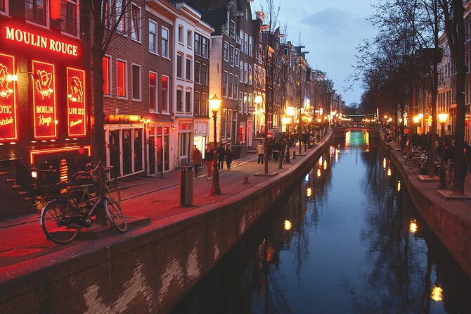 Self-Guided Audio Tour of The Red Light District - Where You Start and End: Finding the Route Without Stress