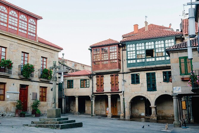 Self-Guided Audio Tour - The Secrets of Pontevedra - Pontevedra vs Vigo: know where you’re actually walking