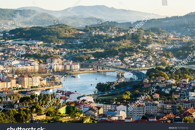 Self-Guided Audio Tour - The Secrets of Pontevedra - Oficina de atención a turisas: the quick stop that can save your day